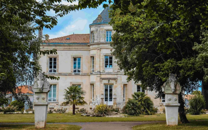 mairie-vouille-niort-marais-poitevin